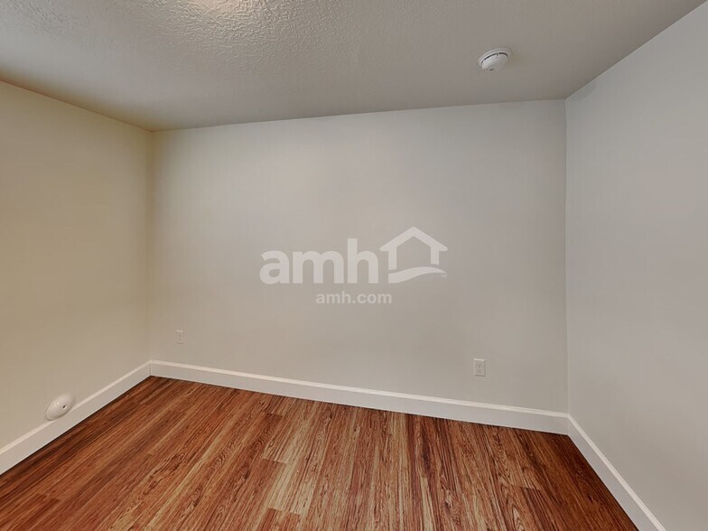 Building Photo - 11138 S Seagrass Dr