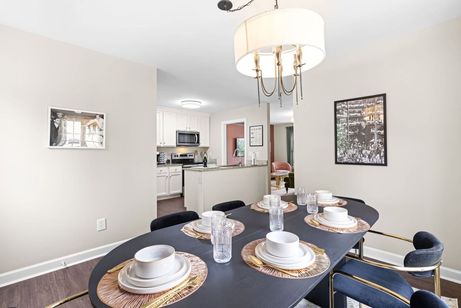 Building Photo - 2400 Hinton St