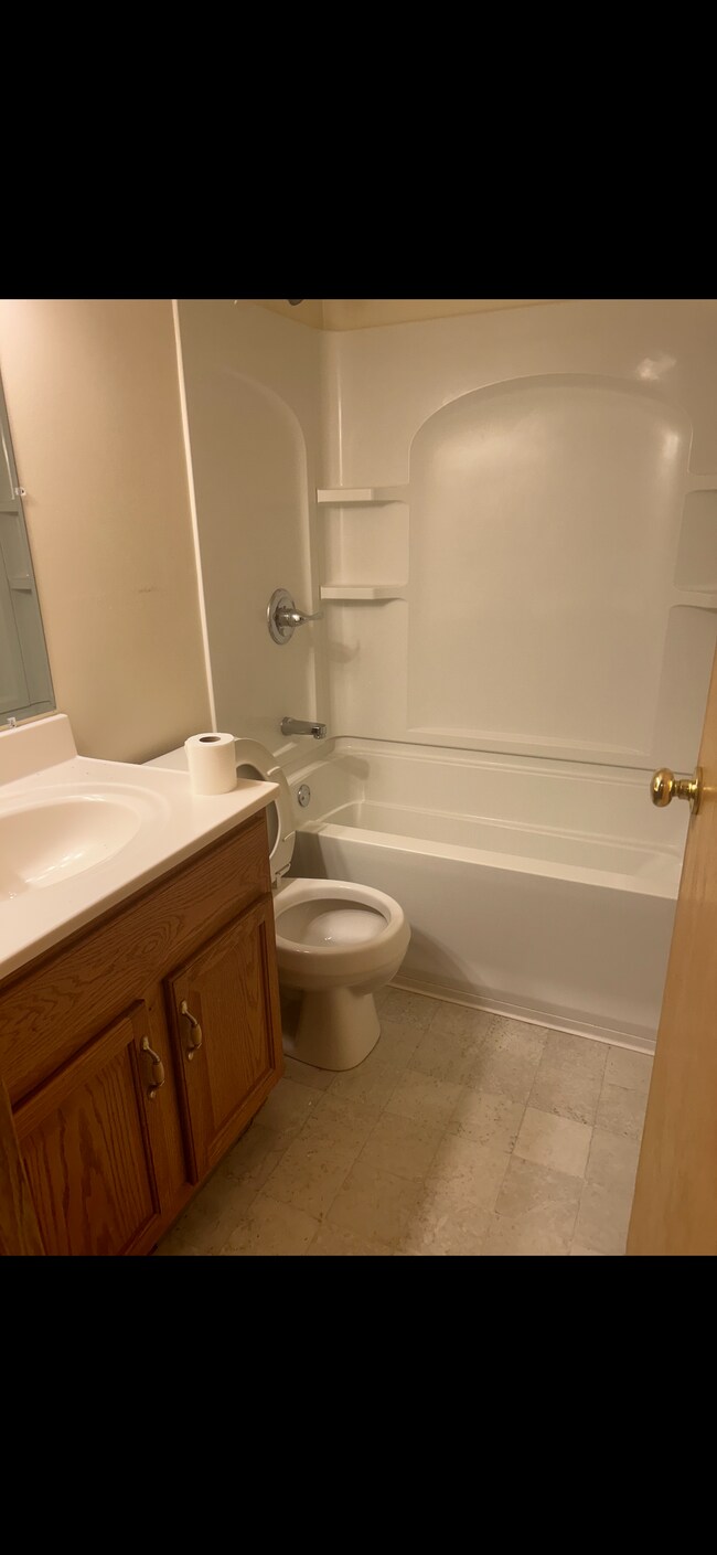 Building Photo - 4121 Greengarden Rd