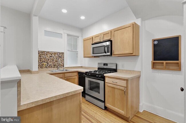 Building Photo - 4007 4th St NW