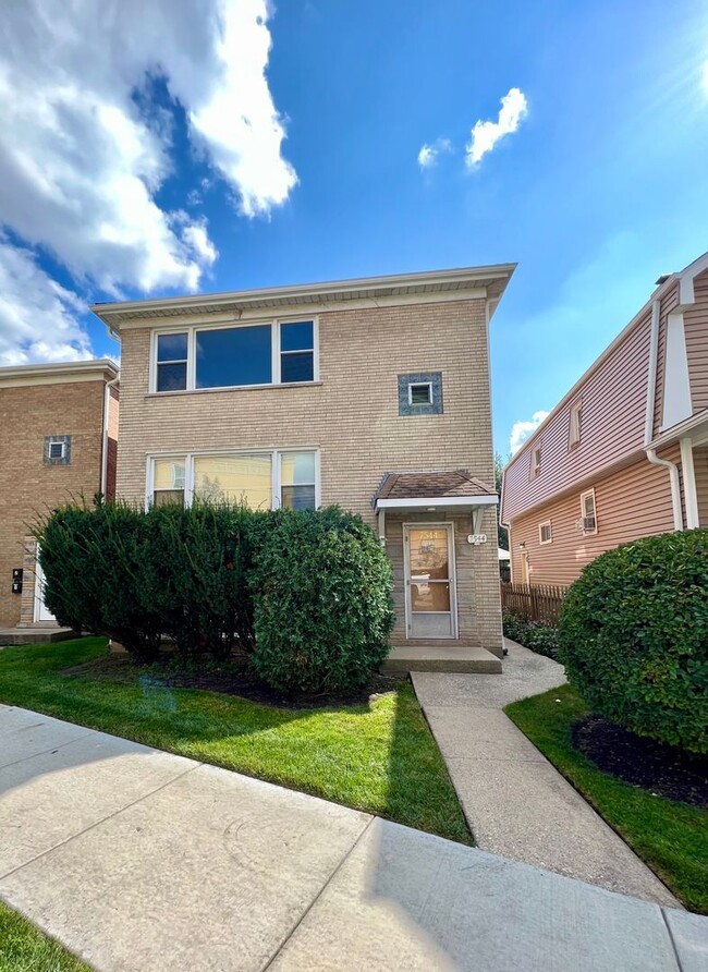 Building Photo - 7544 Brown Ave