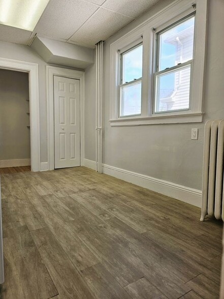 Building Photo - 56 4th Ave