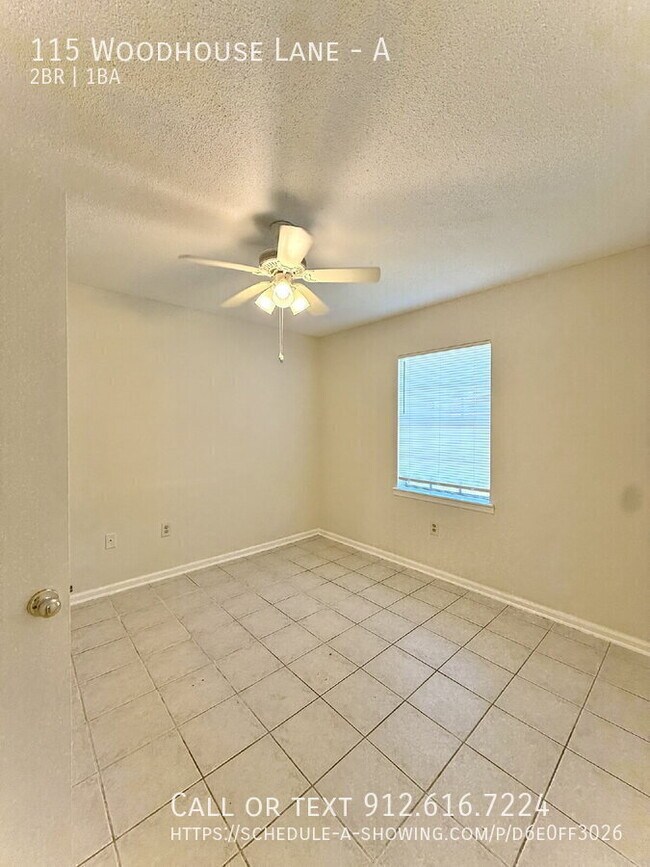 Building Photo - 115 Woodhouse Ln