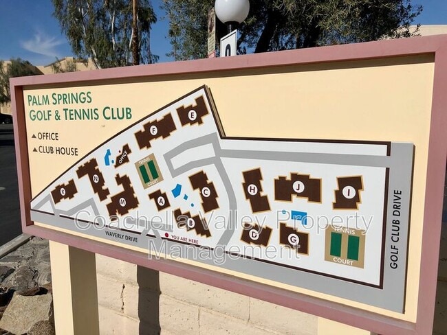 Building Photo - 5300 E Waverly Dr