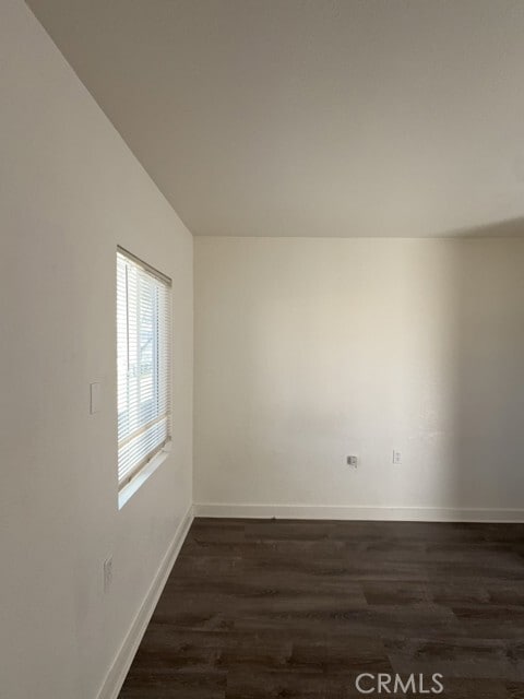 Building Photo - 2435 Lakeshore Blvd