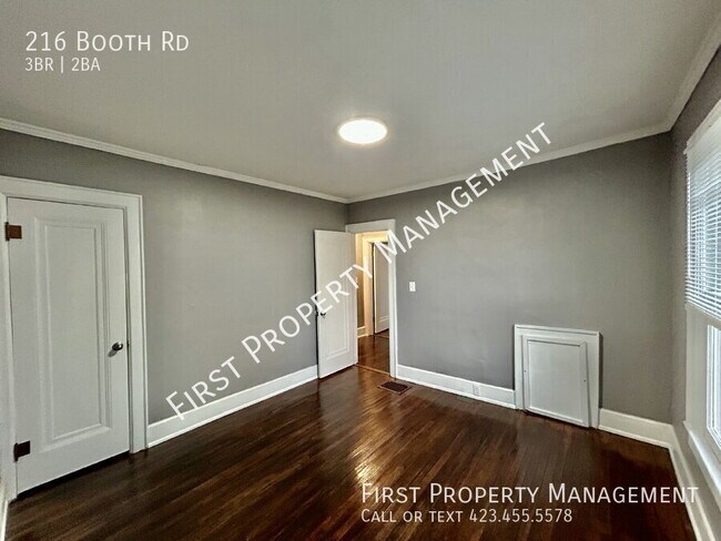 Building Photo - 216 Booth Rd