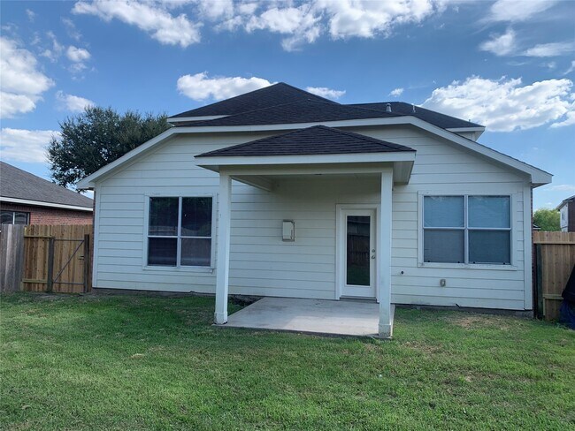 Building Photo - 926 Andover Glen Dr