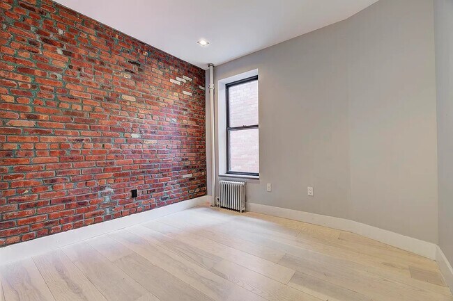 Building Photo - 195 Stanton St