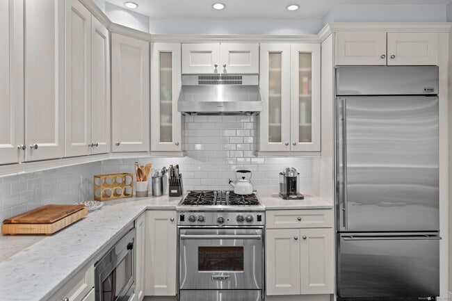 Building Photo - 77 Havemeyer Ln