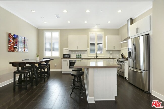 Building Photo - 2202 Edendale Ln