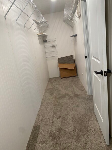 Building Photo - 4828 Melita Ave