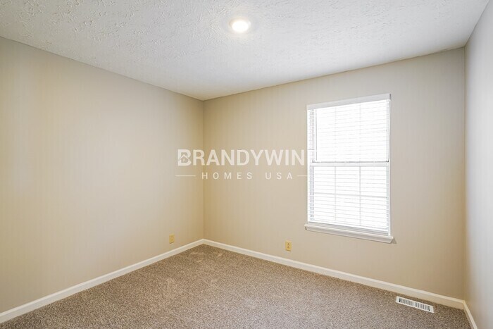 Building Photo - 924 Ilawood Dr