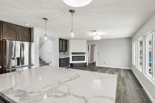 Building Photo - West Vegas Pool Home With First Floor Bed ...