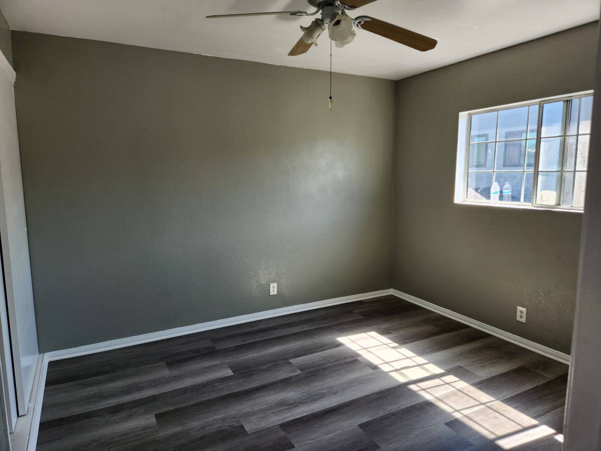 Bedroom 2 - 4639 Lincoln Ave