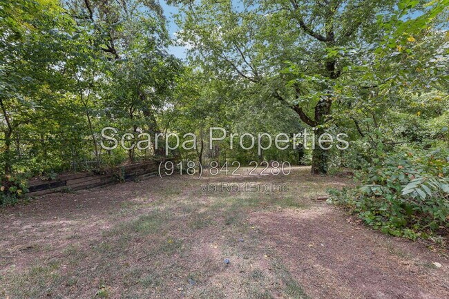 Building Photo - 734 N Walnut Creek Dr