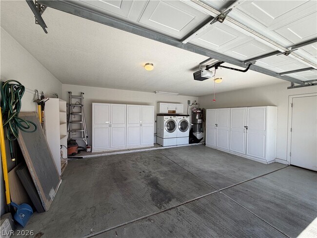 Building Photo - 3988 Delos Dr