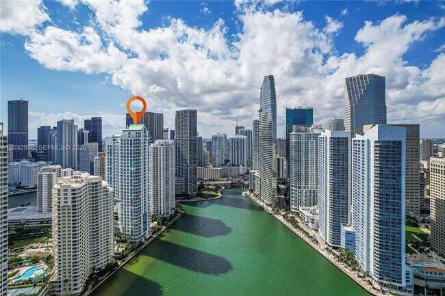 Building Photo - 900 Brickell Key Blvd