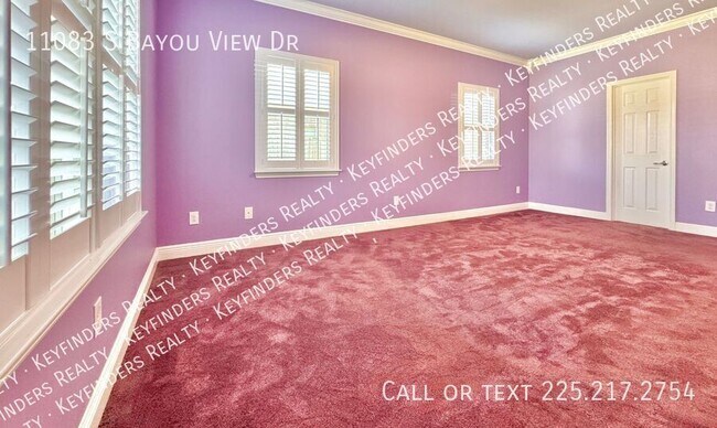 Building Photo - 11083 S Bayou View Dr