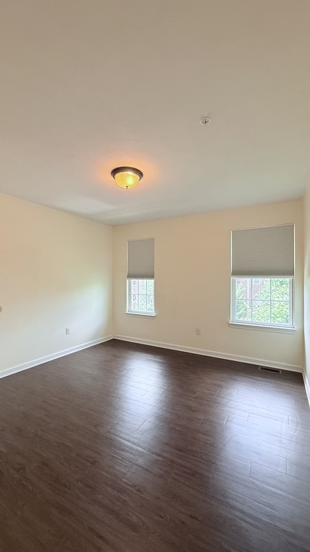 Building Photo - 1816 Rutgers Ln
