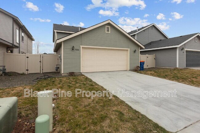 Building Photo - 7684 S Seabreeze Way