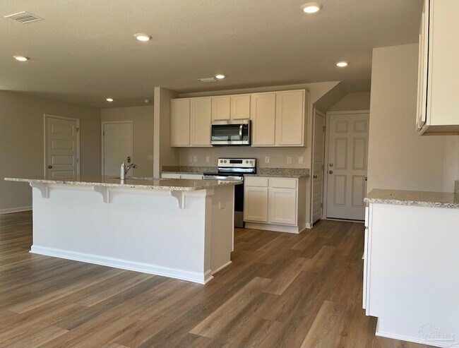 Building Photo - 10942 Blacktail Loop