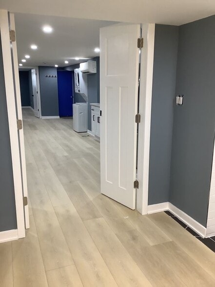 Building Photo - 5009 N Camac St