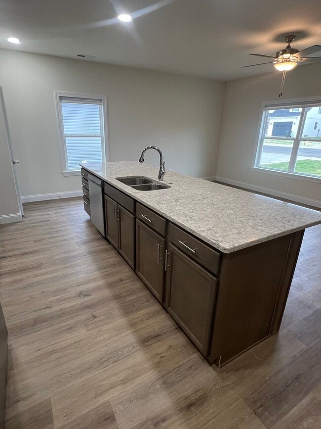 Building Photo - 08 Longbranch Dr