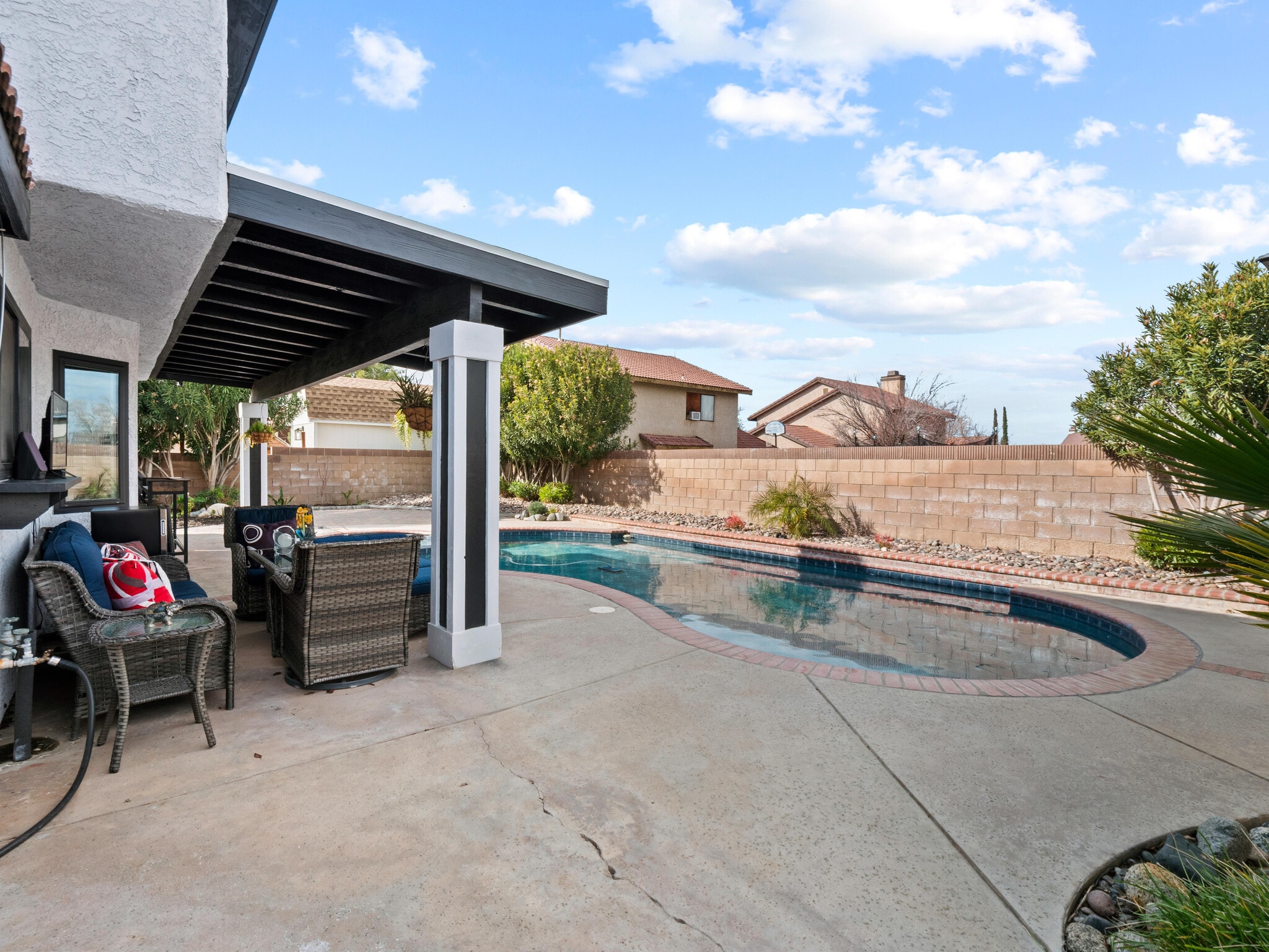 Building Photo - 2833 Springfield Pl