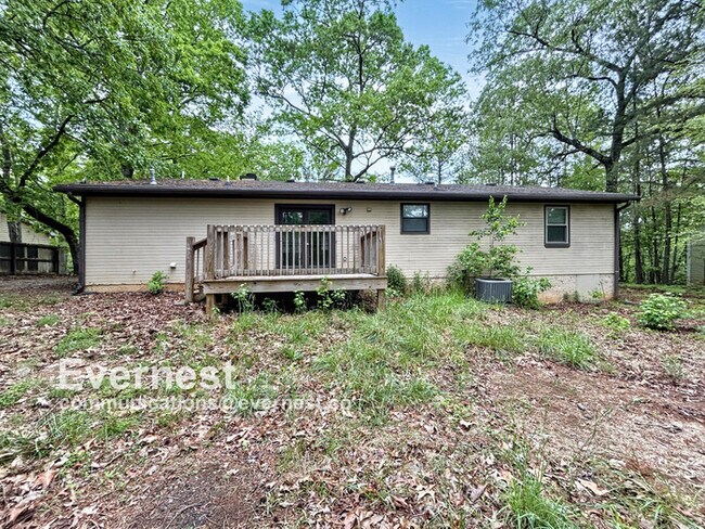 Building Photo - 8937 Tweeddale Dr