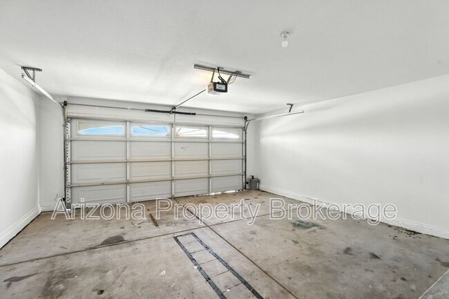 Building Photo - 11450 E Contessa St