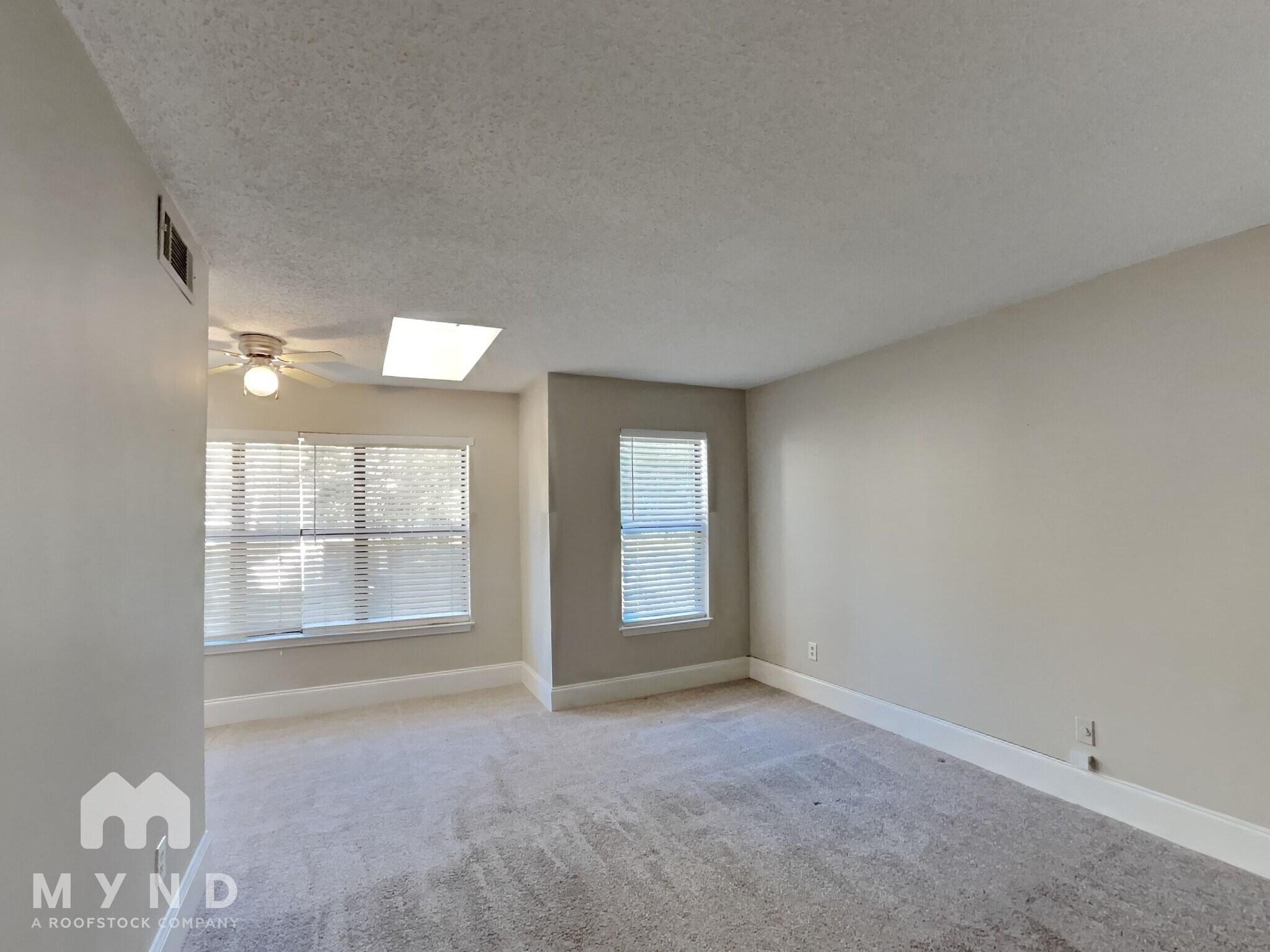 Building Photo - 1407 Huntingdon Chase