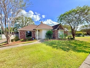 Building Photo - 12483 Fairhope Way