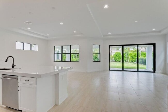 Building Photo - 13559 Artisan Cir