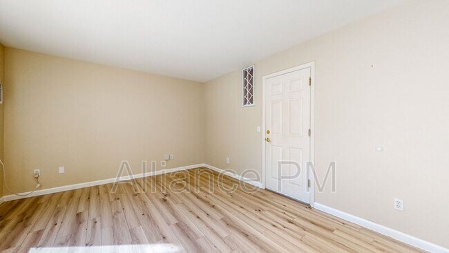 Building Photo - 1520 Humboldt St
