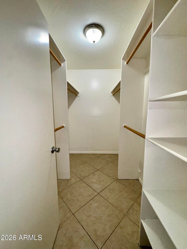 Building Photo - 16635 N Cave Creek Rd