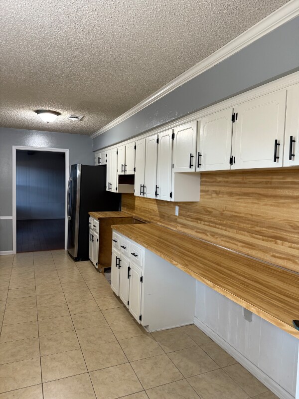 Building Photo - 22 Thornhill Dr