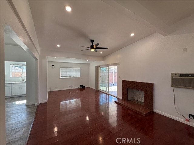 Building Photo - 915 Evanwood Ave