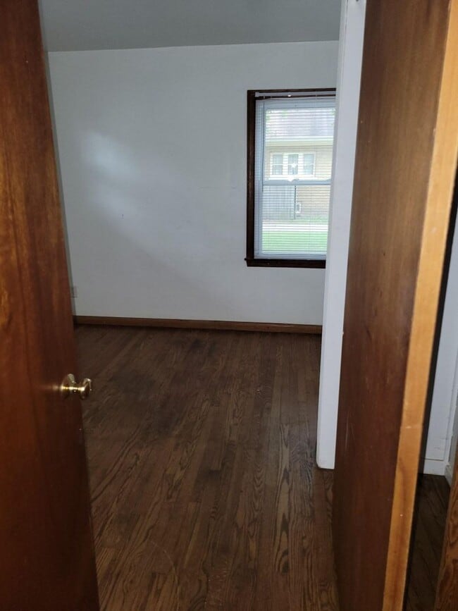 Building Photo - 3260 N 49th St