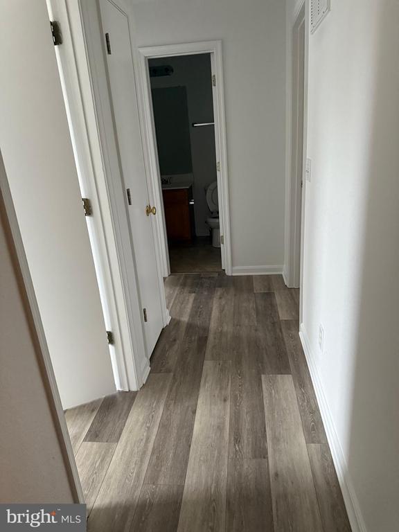 Building Photo - 9905 Matti Hill Ct