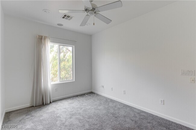 Building Photo - 2463 Eagle Harbor Dr