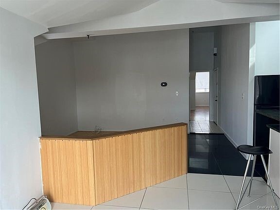 Building Photo - 1400 Outlook Ave