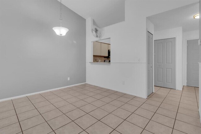 Building Photo - 2432 King Oak Ct