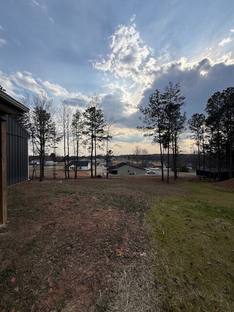 Building Photo - 124 Guy Cothran Rd