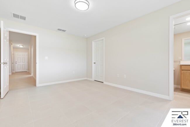 Building Photo - 158 Secretary Trail