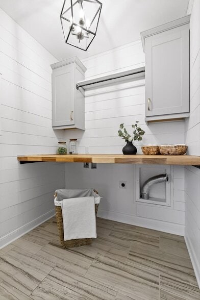 Building Photo - 718 Windrush Loop