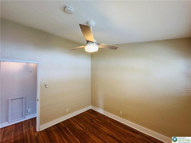 Building Photo - 1522 Elayne St
