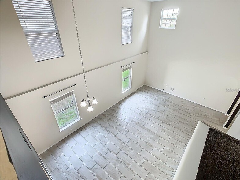 Building Photo - 3952 Warbler Dr