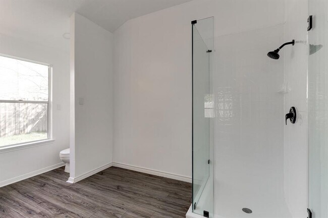 Building Photo - 18326 Autumn Trails Ln
