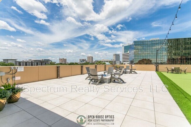 Building Photo - 1478 Riverplace Blvd