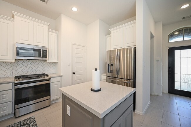 Building Photo - 29331 Mesquite Oaks Dr